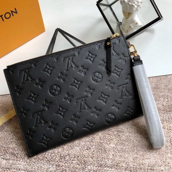 MM LOUIS VUITTON MÉLANIE POCHETTE 0727